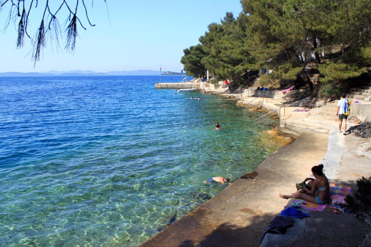 Apartments With A Parking Space Sali, Dugi Otok - 8181 Esterno foto