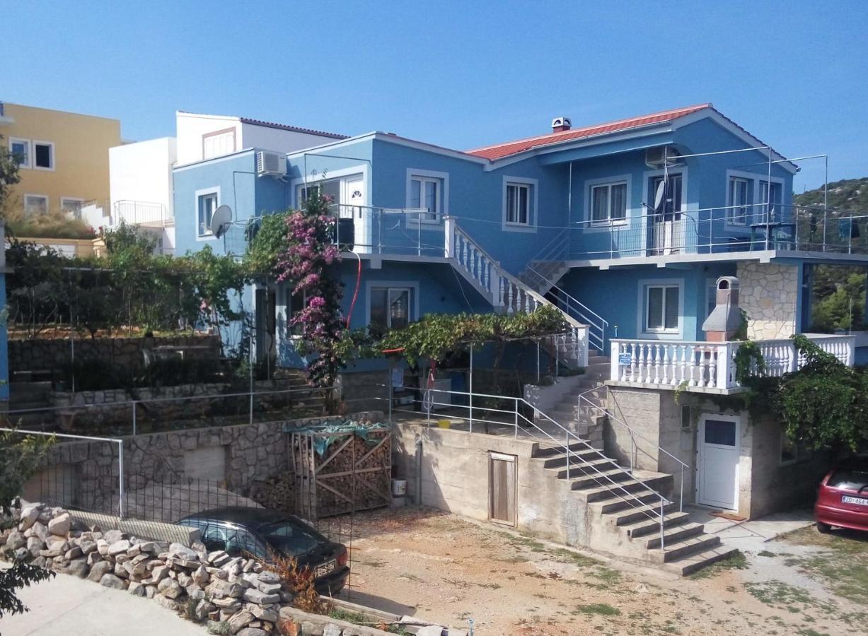 Apartments With A Parking Space Sali, Dugi Otok - 8181 Esterno foto